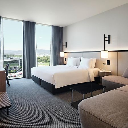 Hyatt Place Melbourne Caribbean Park Scoresby Exterior photo