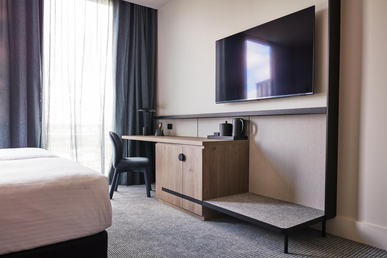 Hyatt Place Melbourne Caribbean Park Scoresby Exterior photo